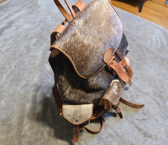 Rustic Leather and Fur Backpack - Picture 3 of 10
